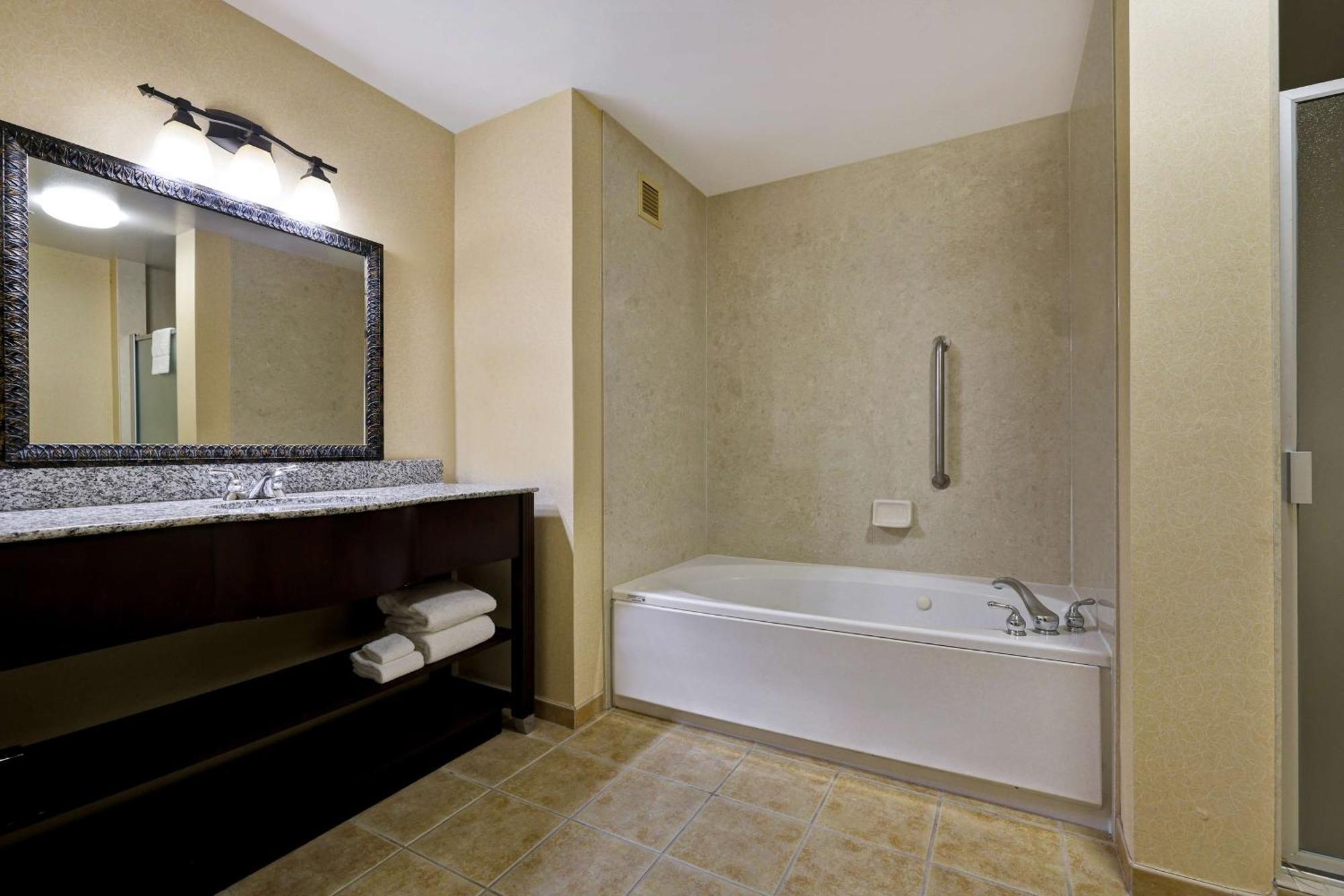 Hampton Inn & Suites Tahoe-Truckee Ngoại thất bức ảnh
