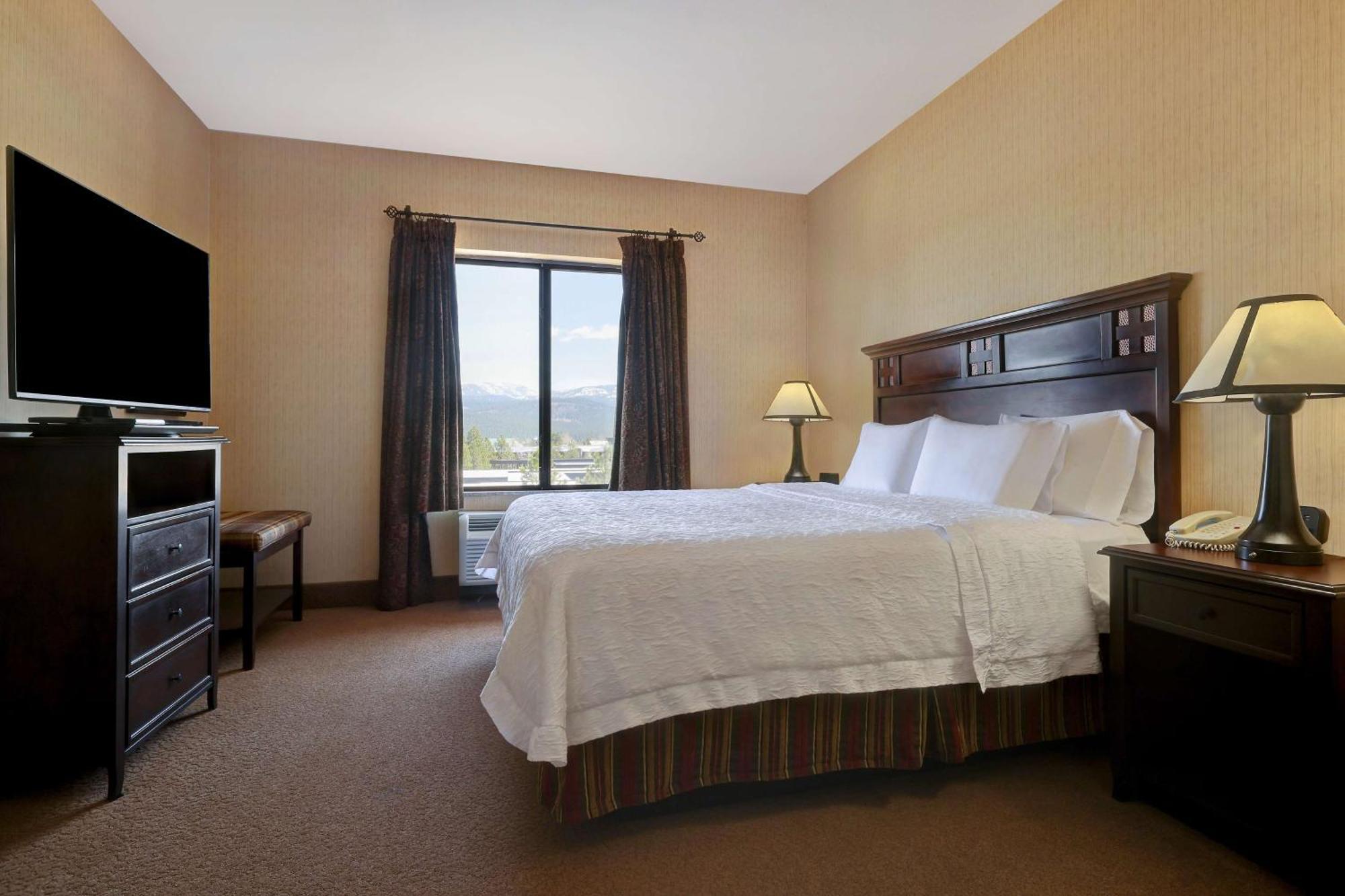 Hampton Inn & Suites Tahoe-Truckee Ngoại thất bức ảnh