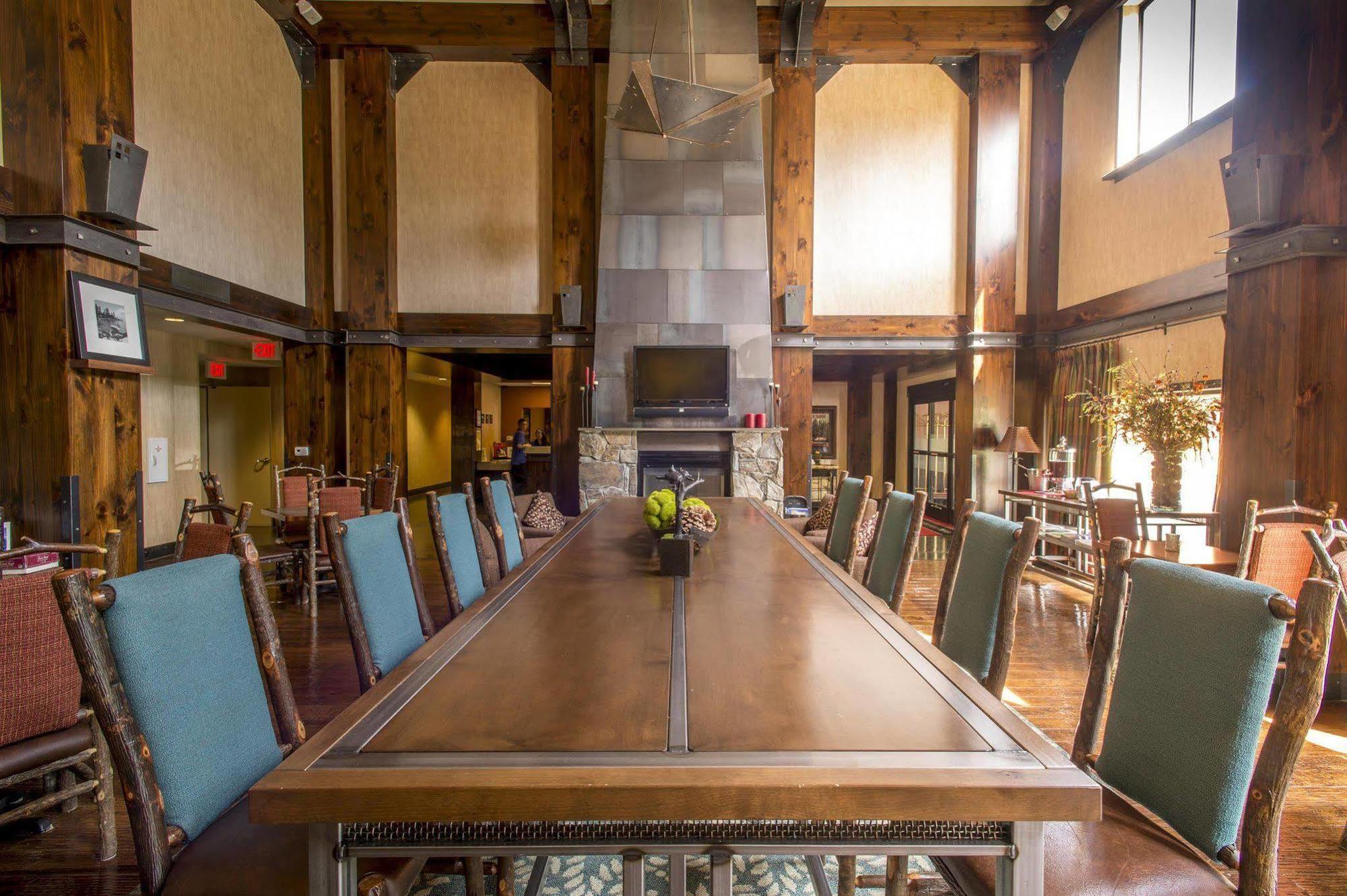 Hampton Inn & Suites Tahoe-Truckee Ngoại thất bức ảnh